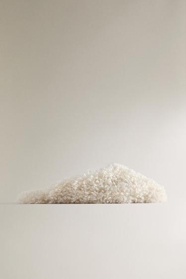 Zara Туфли-сабо из искусственного меха