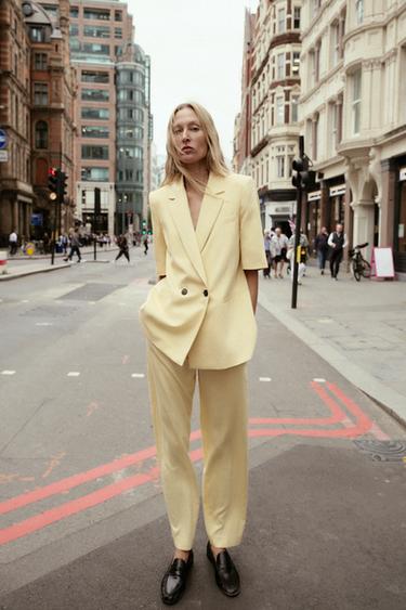 Zara Текстурный блейзер с короткими рукавами