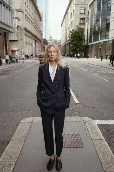 Блейзер без лацканов