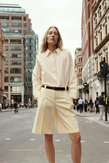 Бермуды с высокой посадкой и защипами со шнуром