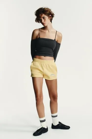 Топ с открытыми плечами