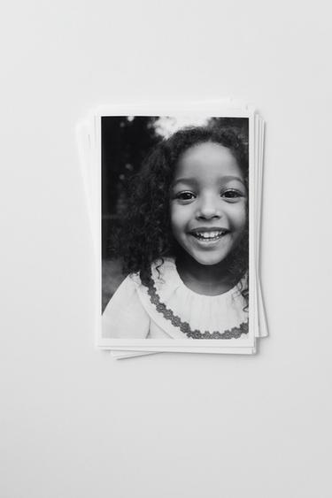 Zara Платье с рельефом и вышитыми цветами