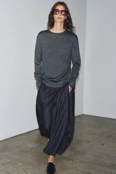 Вязаный свитер с узлом из шерсти