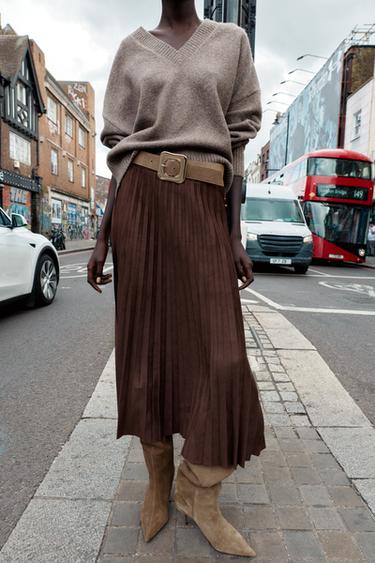 Zara Замшевые сапоги на тонком каблуке