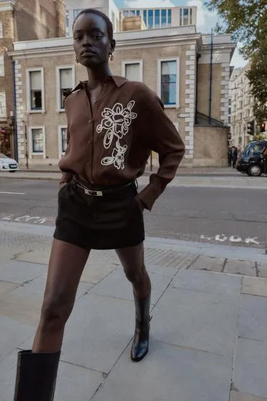 Рубашка с цветочной тканью- Заказать в России