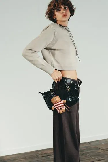 Брелок-подвеска в виде медвежонка в полоску