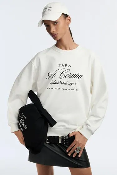 Толстовка с вышивкой CREW NECK 50TH ANNIVERSARY
