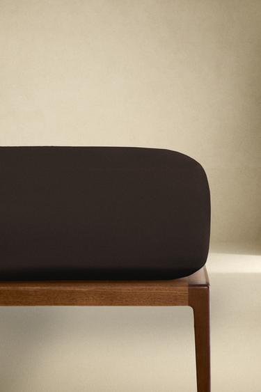 Zara Сатиновый простынь на резинке | 40 см (300 нитей на квадратный дюм)