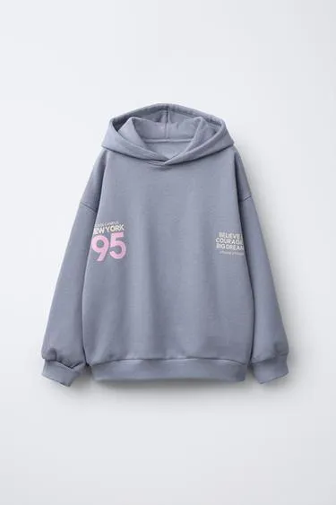 Худи с капюшоном и полосками