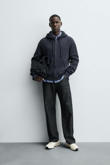 Zara Толстовка на молнии с квадратной текстурой купить с доставкой.