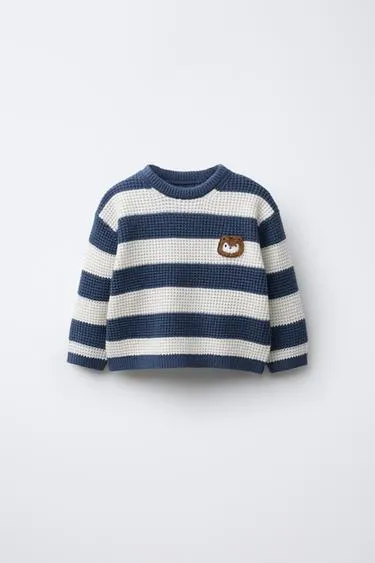 Вафельный джемпер с нашивкой «белка»