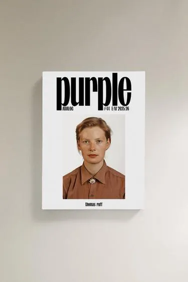 Журнал PURPLE 44 в фиолетовой обложке