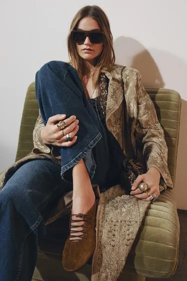 Спортивные замшевые туфли