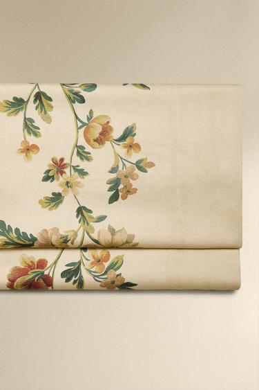 Zara Простынь сатиновая с флористическим принтом