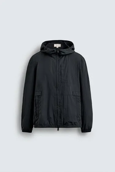 Легкая непромокаемая куртка из технической ткани- Заказать в России