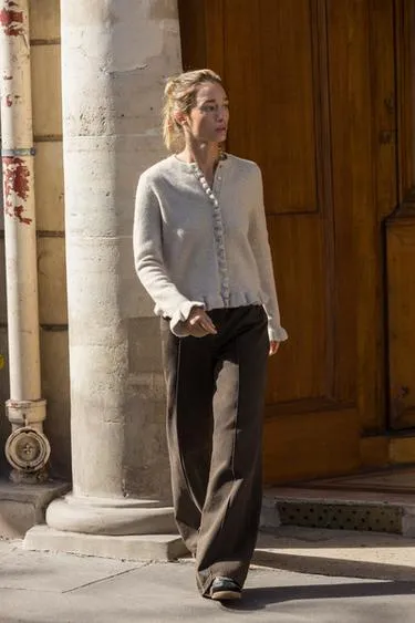 Кардиган с воланами