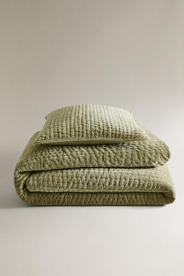 Zara Велюровое одеяло с потертой отделкой