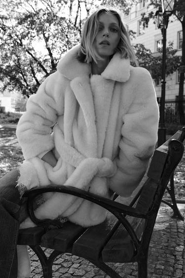 Zara Короткое пальто из искусственного меха с поясом — ZW COLLECTION