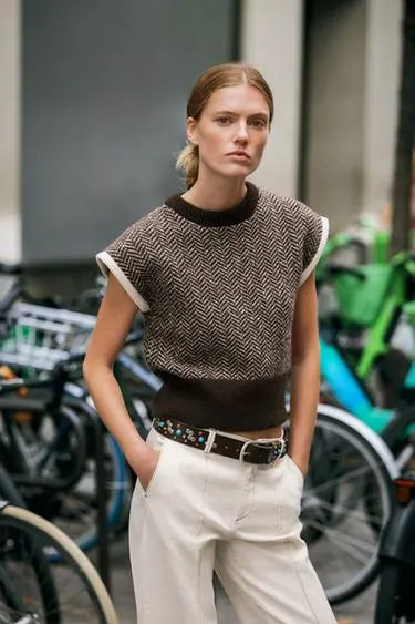 Трикотажный топ-жилет в елочку- Заказать в России