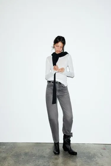 Джинсы TRF MOM FIT с высокой посадкой
