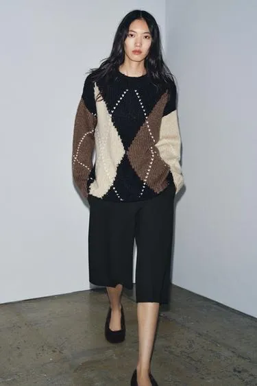 Трикотажный джемпер с узором «ромбы»- Заказать в России