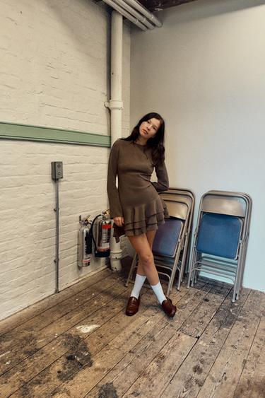 Zara Короткое легкое платье с воланами