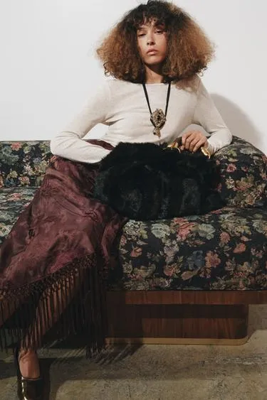 Украшение для руки с бусинами- Заказать в России