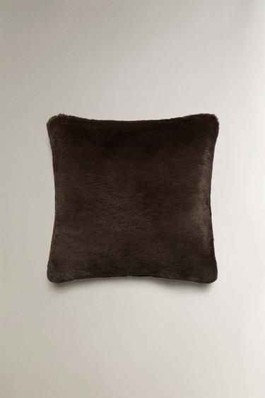 Zara Чехол подушки из искусственного меха
