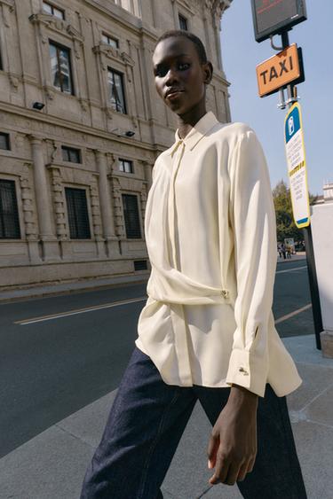 Zara Атласная рубашка с запахом