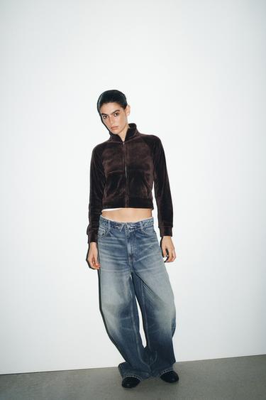 Zara Бархатная куртка с текстом