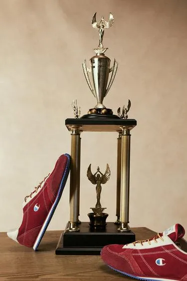 Кожаные кроссовки CHAMPION ® X ZARA