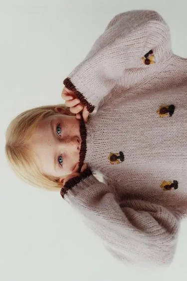 Трикотажный джемпер с вышивкой «подсолнухи»- Заказать в России