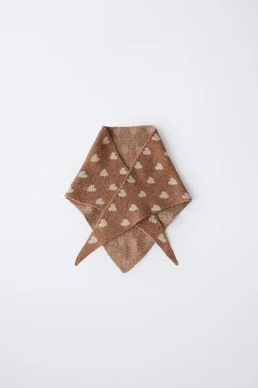 Треугольный платок в сердечка- Заказать в России