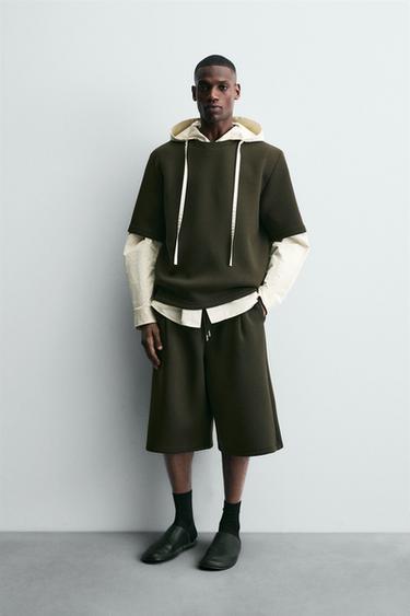 Zara Свитшот с эффектом неопрена и заклепкой