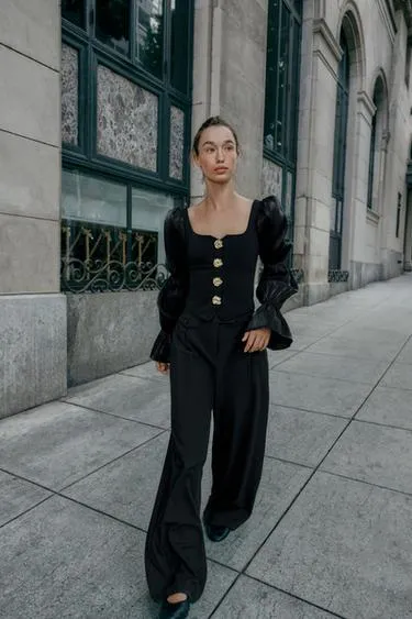 Топ эластичный с пуговицами- Заказать в России