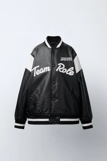 Бомбер из искусственной кожи с вышивкой