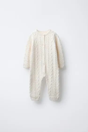 Вязаный комбинезон с узором «косы»- Заказать в России