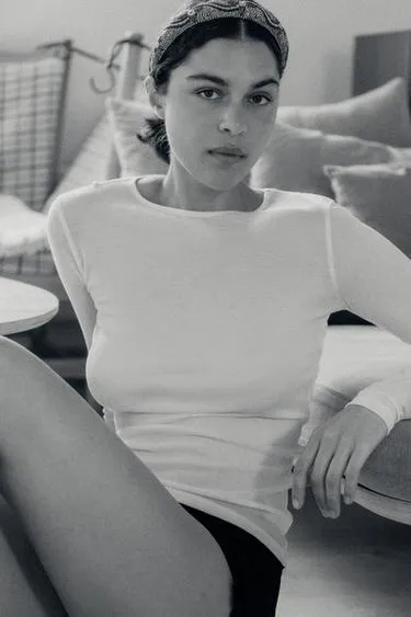 Футболка из лиоцелла с деталью на спинке