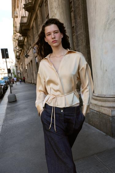 Zara Атласная блуза с тонким ремнем