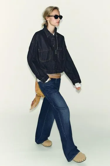 Замшевые сабо с заклепками