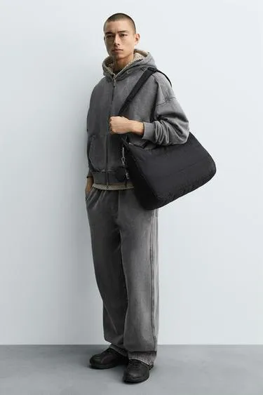 Сумка из стеганого нейлона