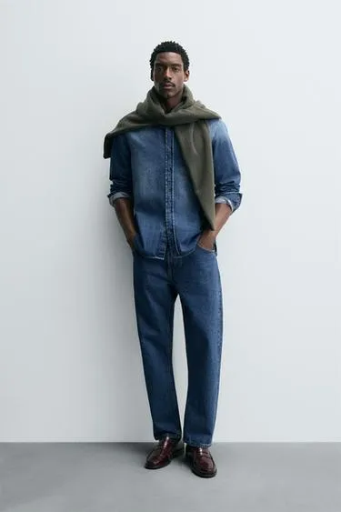 Джинсовая рубашка с эффектом потертости