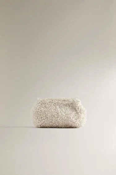Мягкая косметичка