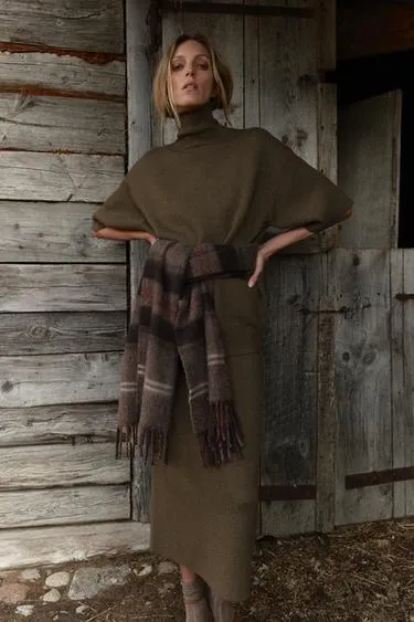 Джемпер на высоком воротнике из шерсти OVERSIZED