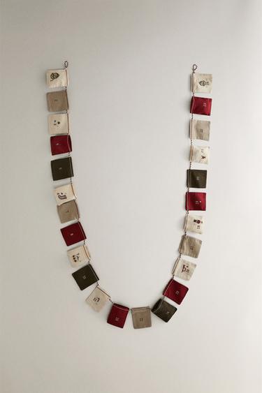 Zara Рождественский вышитый календарь-гирлянда