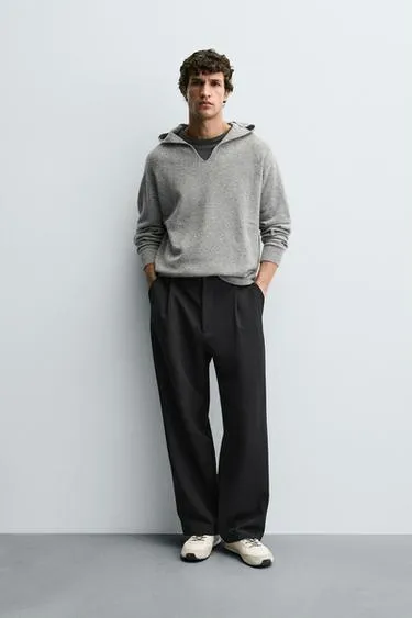 Шерстяной свитер с капюшоном- Заказать в России