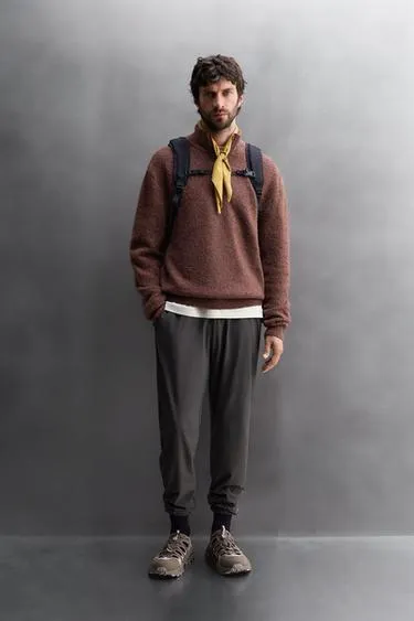 Джемпер с молнией CONTRAST QUARTER-ZIP