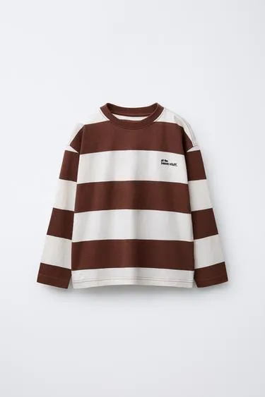 Футболка в полоску с вышитым лозунгом