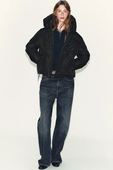 Короткий непромокаемый ветрозащитный анорак с капюшоном