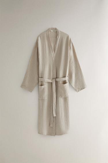 Zara Халат из льна с рельефным вязанием купить с доставкой.
